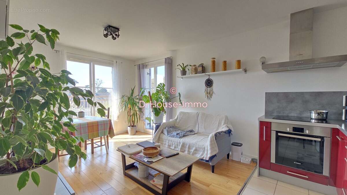 Appartement à EMERAINVILLE