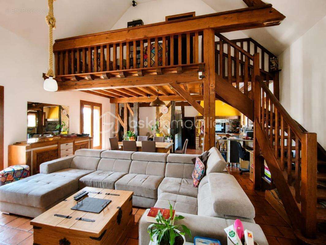 Maison de caractère avec deux habitations, piscine et 3 035 m² de terrain – Aux portes de Bergerac - photo 4