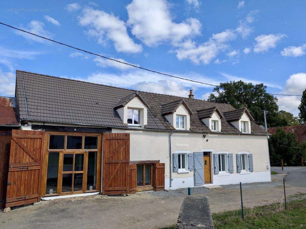 Maison à PARNAC