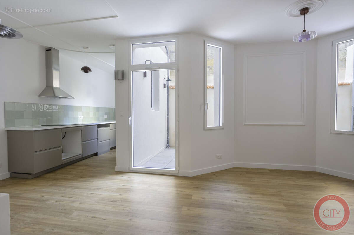 Appartement à BORDEAUX