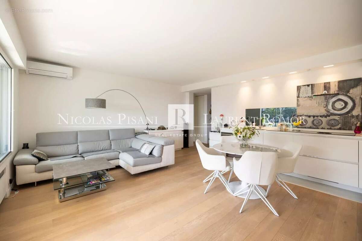Appartement à VILLEFRANCHE-SUR-MER