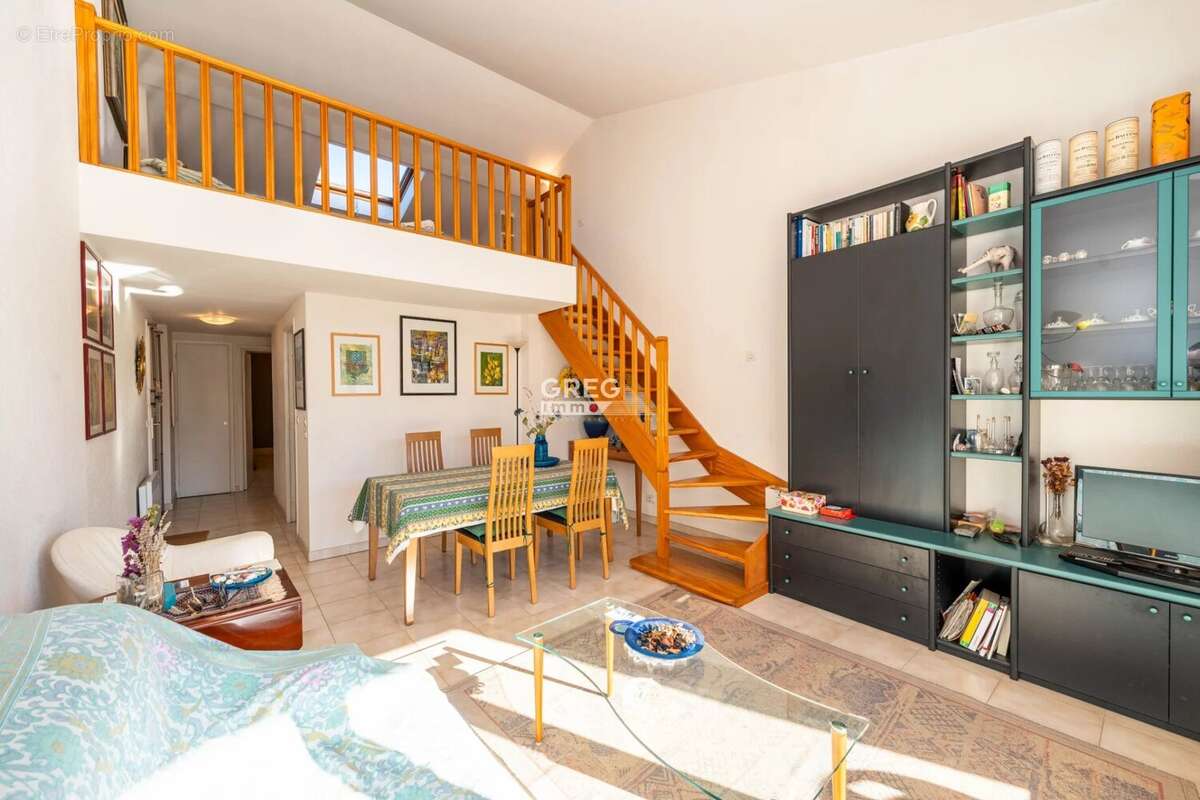 Appartement à VILLENEUVE-LOUBET