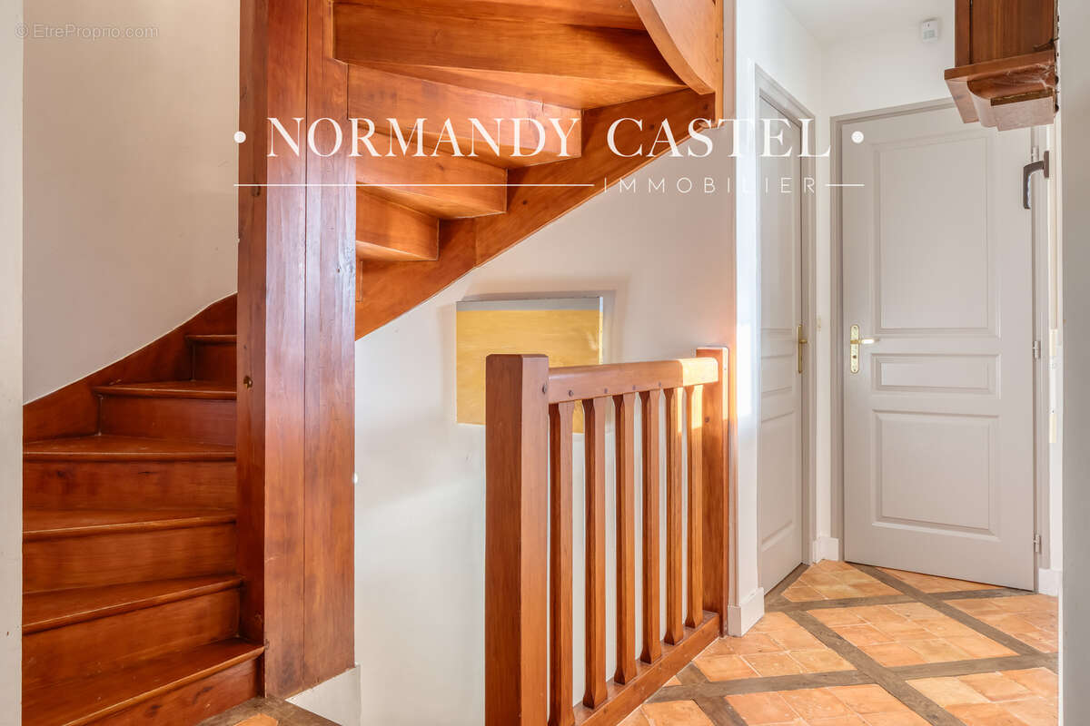 Maison à CRICQUEBOEUF