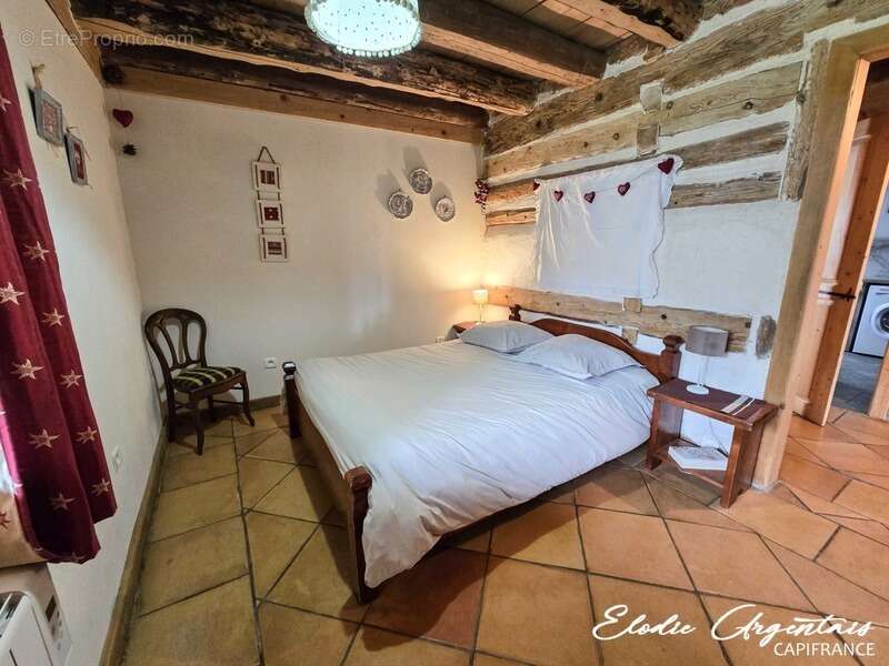 Maison à SAINT-PIERRE-DELS-FORCATS