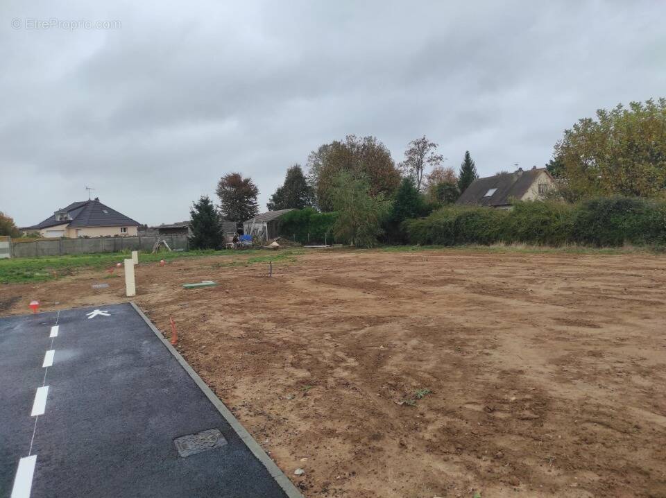 Terrain à EPREVILLE-PRES-LE-NEUBOURG