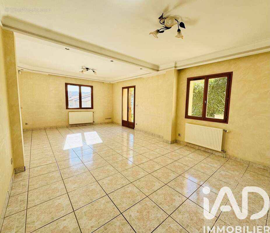 Photo 7 - Maison à SAINT-PRIEST-EN-JAREZ