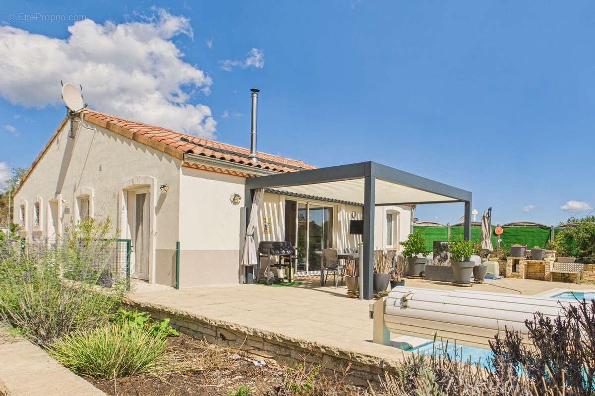 Maison à LAGORCE