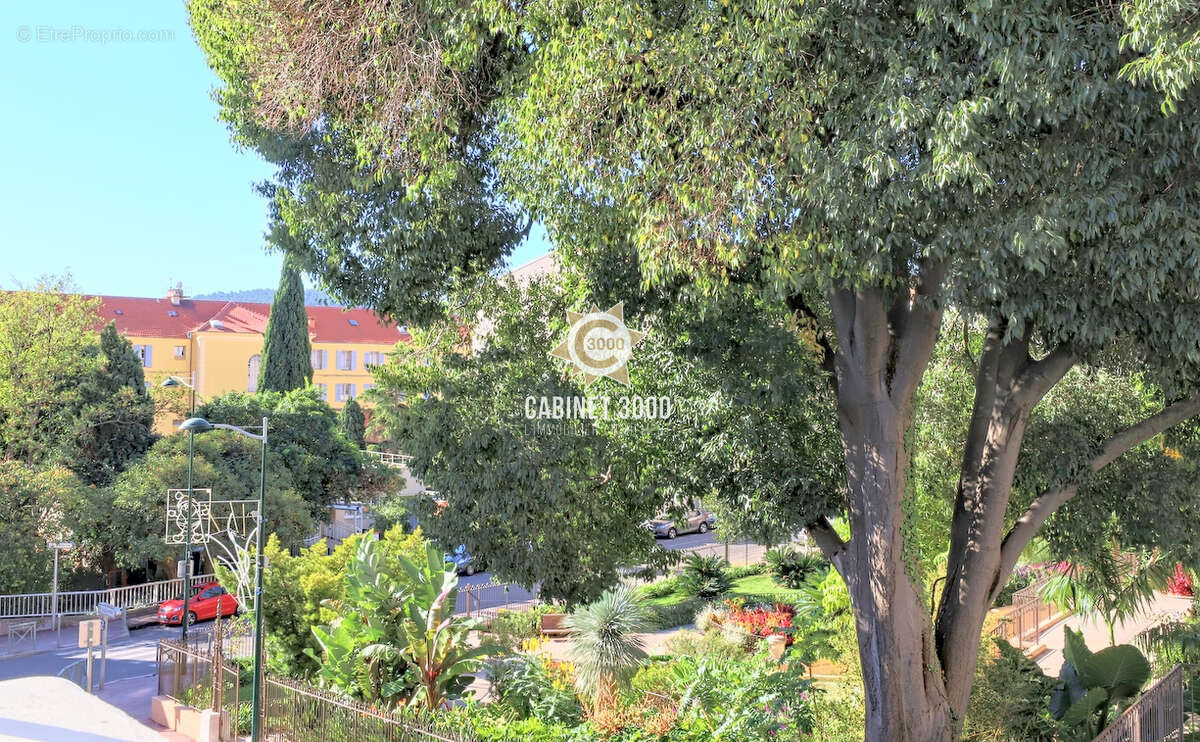 Appartement à HYERES