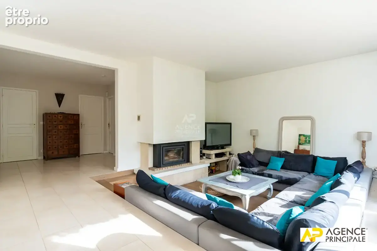 Maison 7 pièce(s) 160 m2 - photo 4