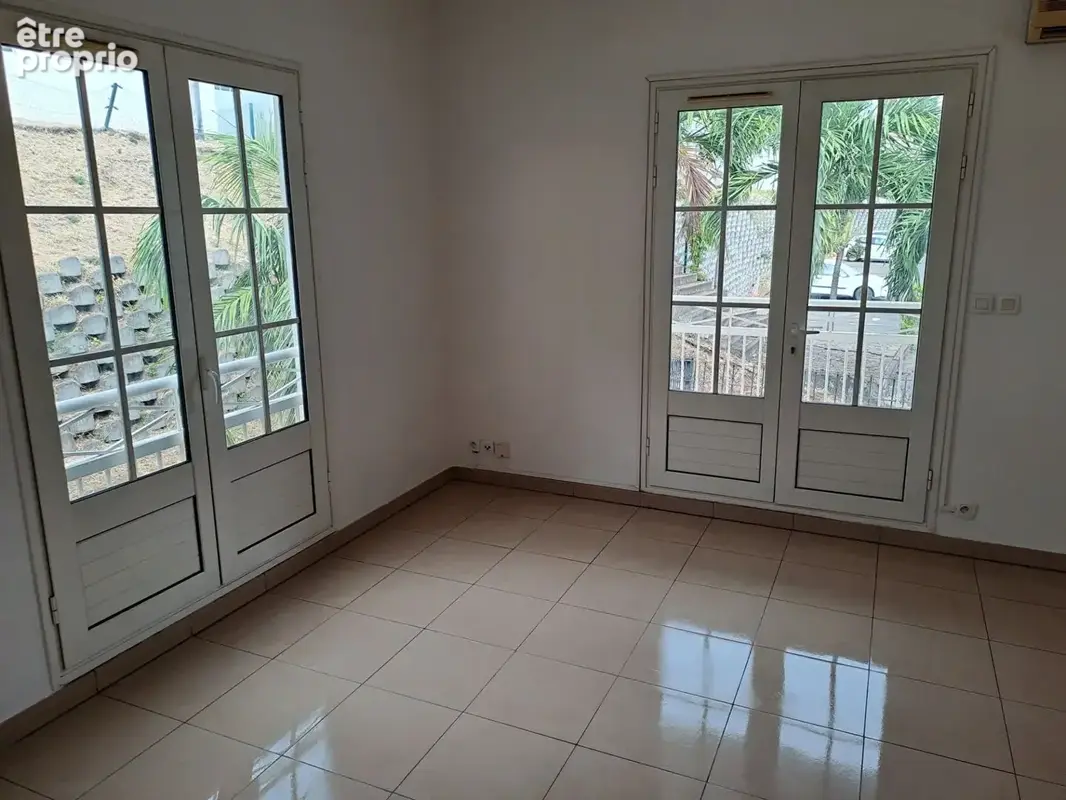Appartement 1 pièce 28 m² à vendre à La Possession (97419) - photo 3