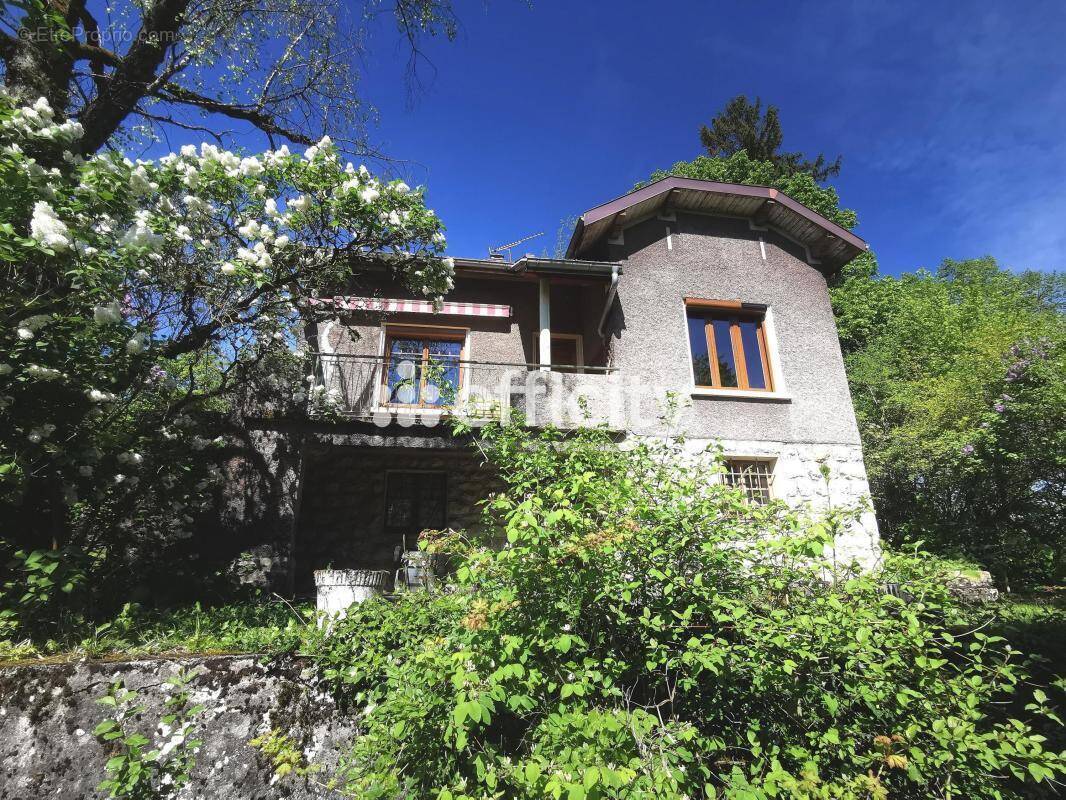 Maison à BELLEGARDE-SUR-VALSERINE