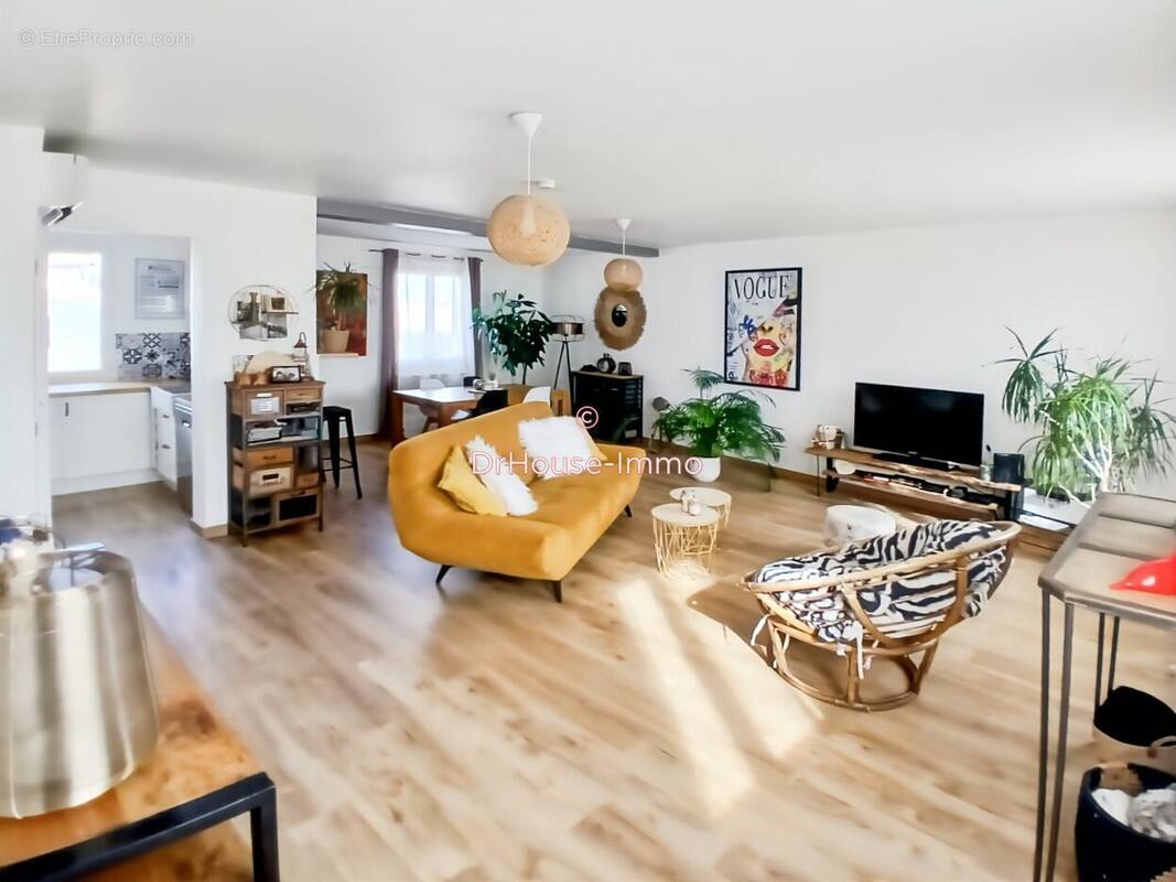 Maison à SAINT-CYPRIEN