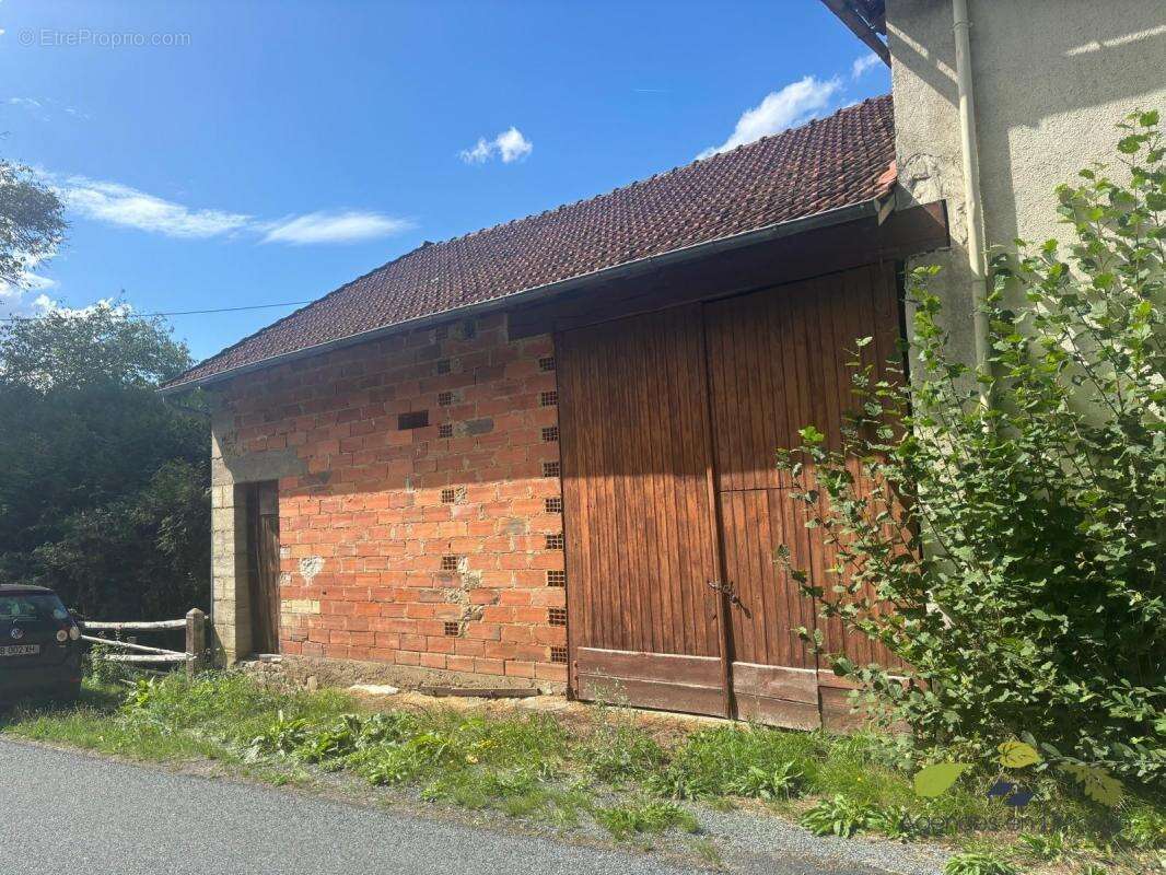 Maison à SAINT-MARTIN-SAINTE-CATHERINE