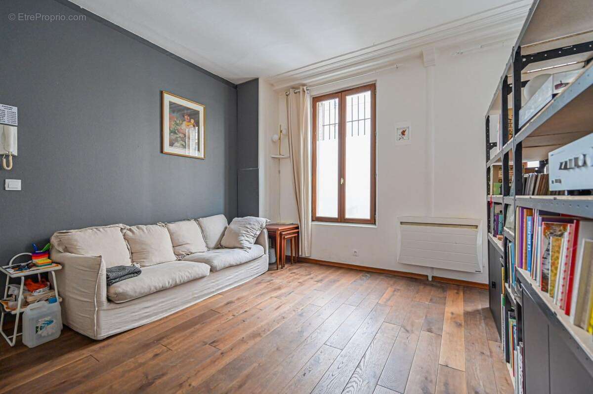 Appartement à PARIS-18E
