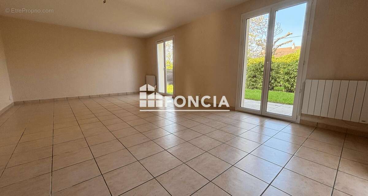 Maison à SABLE-SUR-SARTHE