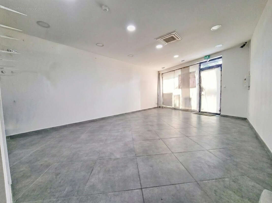 Maison à SURY-LE-COMTAL