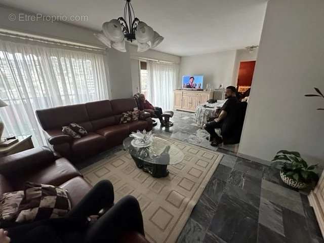 Appartement à LE CANNET