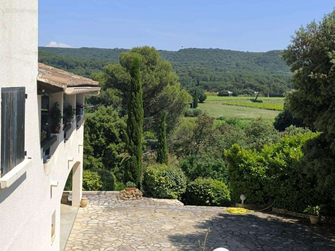 Maison à BAGNOLS-SUR-CEZE