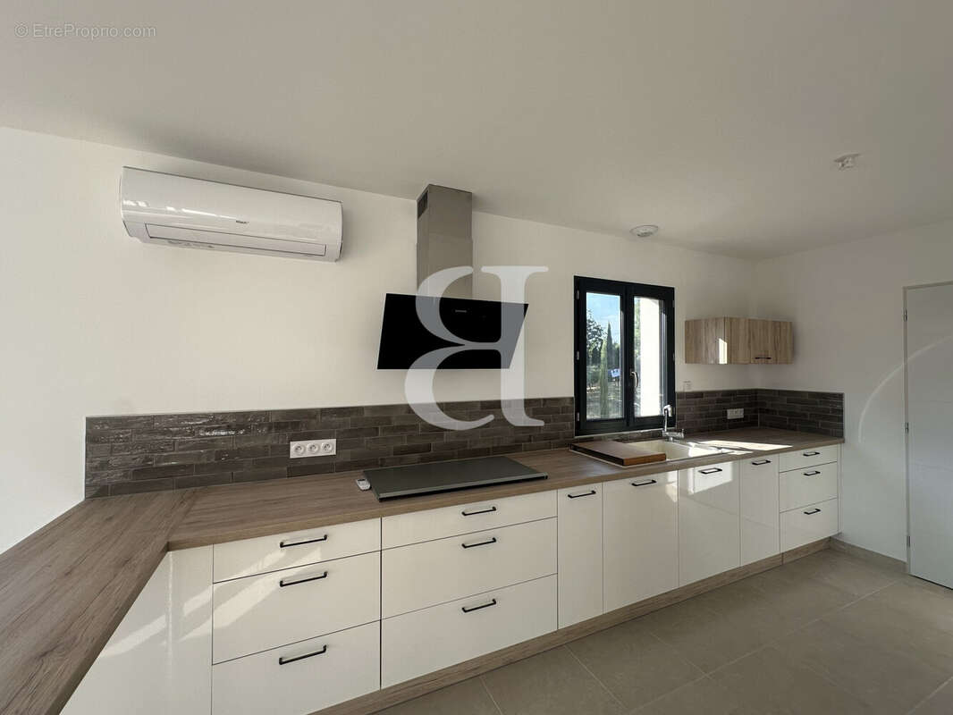 Maison 194 m² à Vaison-La-Romaine  - photo 6