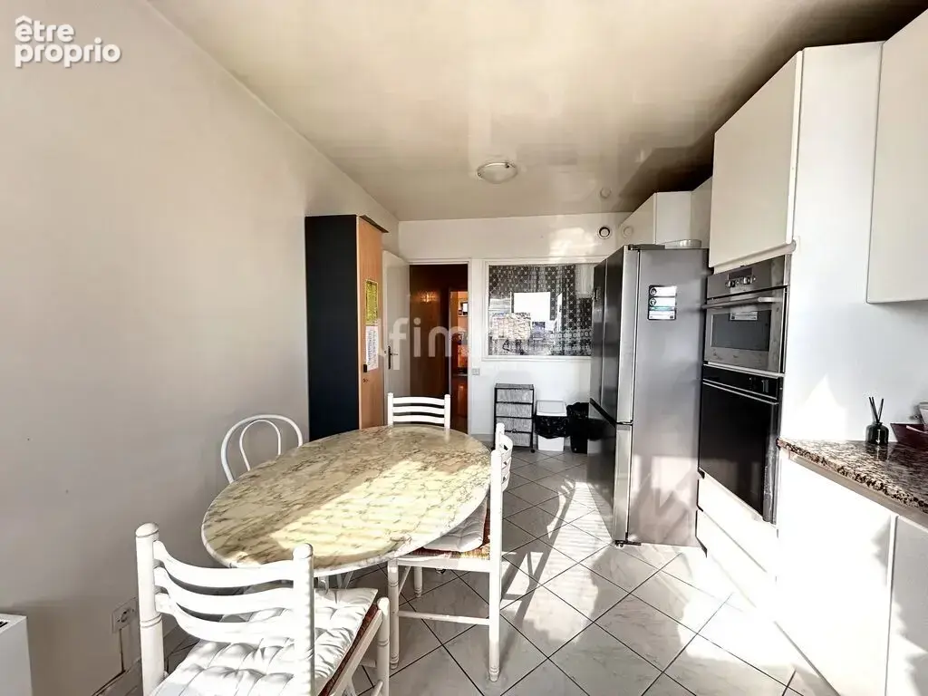 Appartement 126m2 avec 3 balcons vue sur lac - photo 9