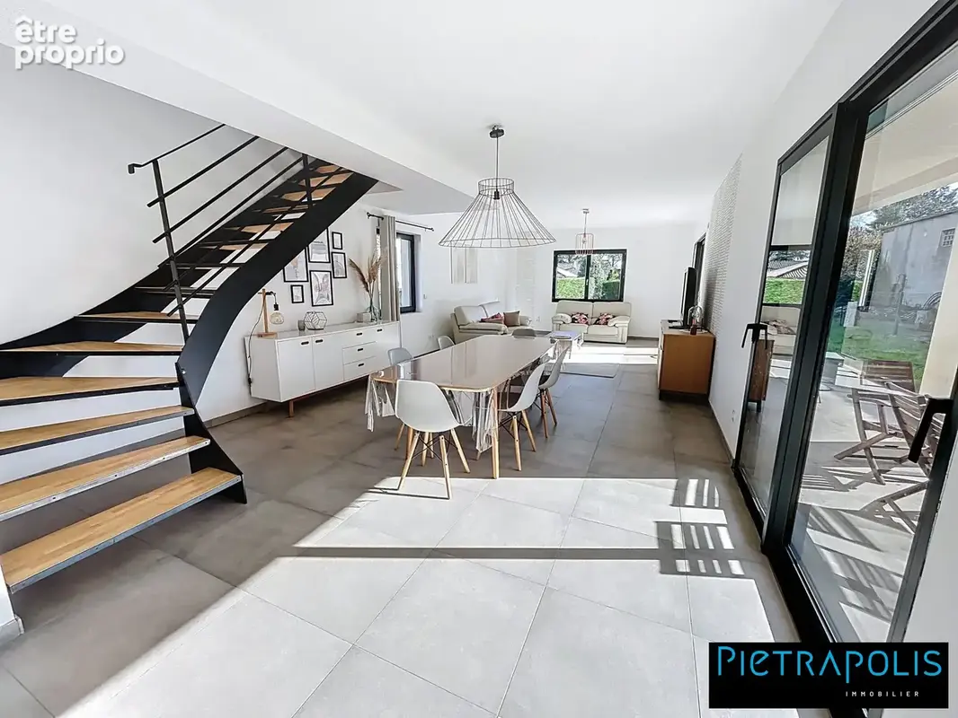 Maison 5 pièces 135 m² à vendre à Limas (69400) - photo 5