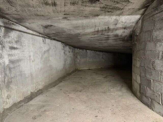 Garage sous sol - photo 2