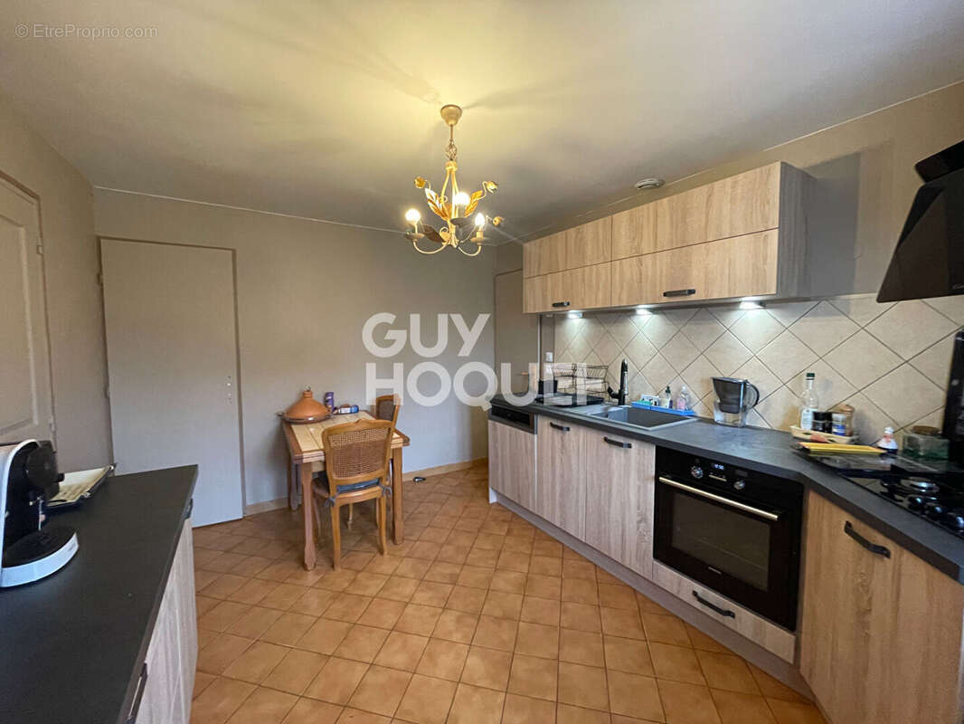 Maison à OZOIR-LA-FERRIERE