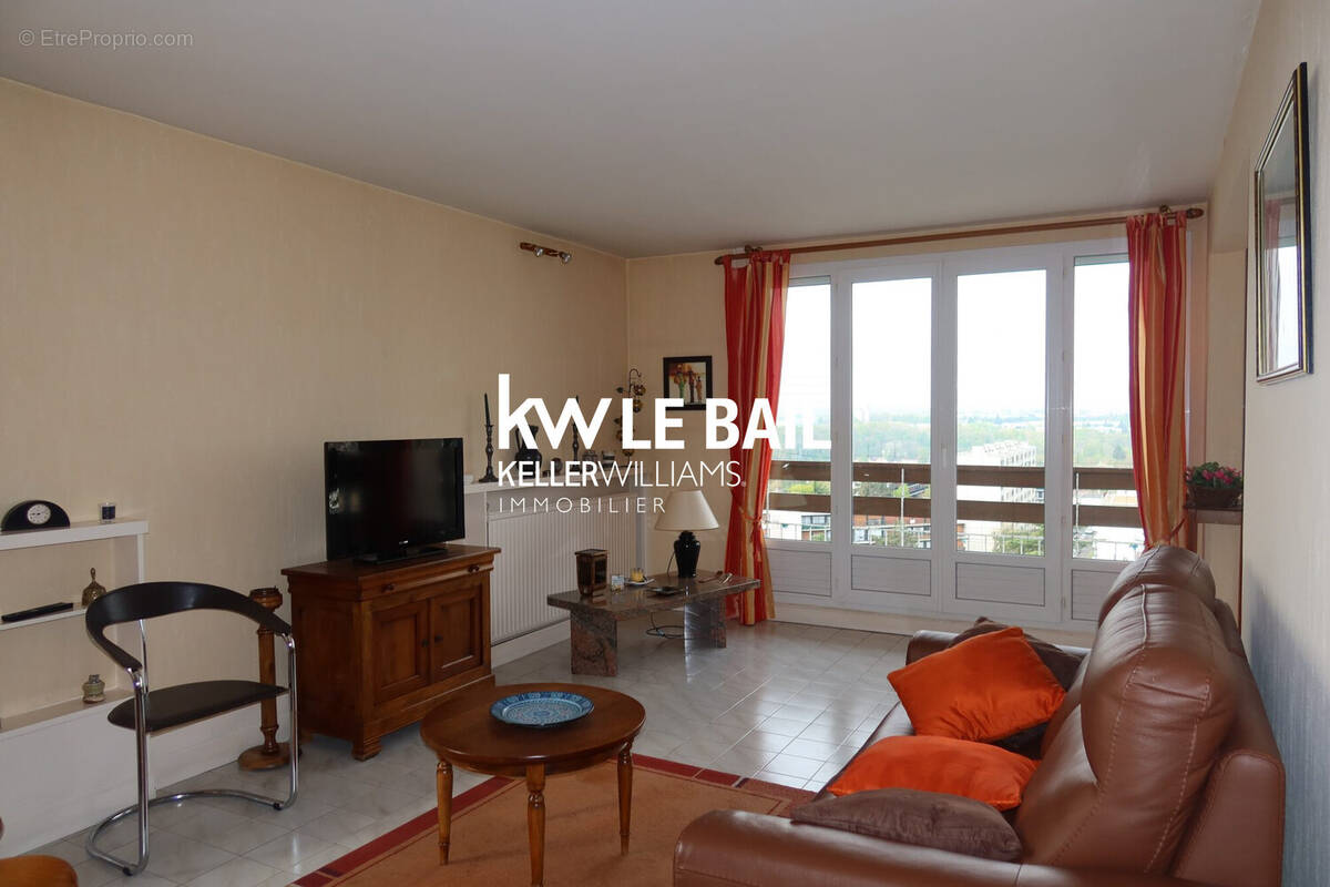 Appartement 103 m² à Pontoise  - photo 1
