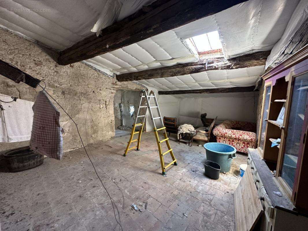 Maison à CAUNES-MINERVOIS