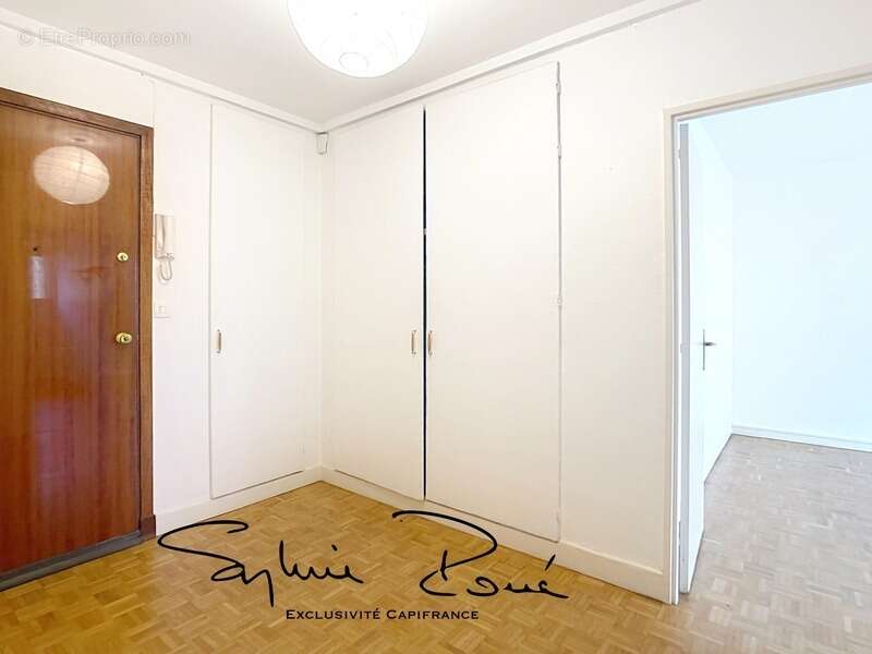 Appartement à PARIS-20E
