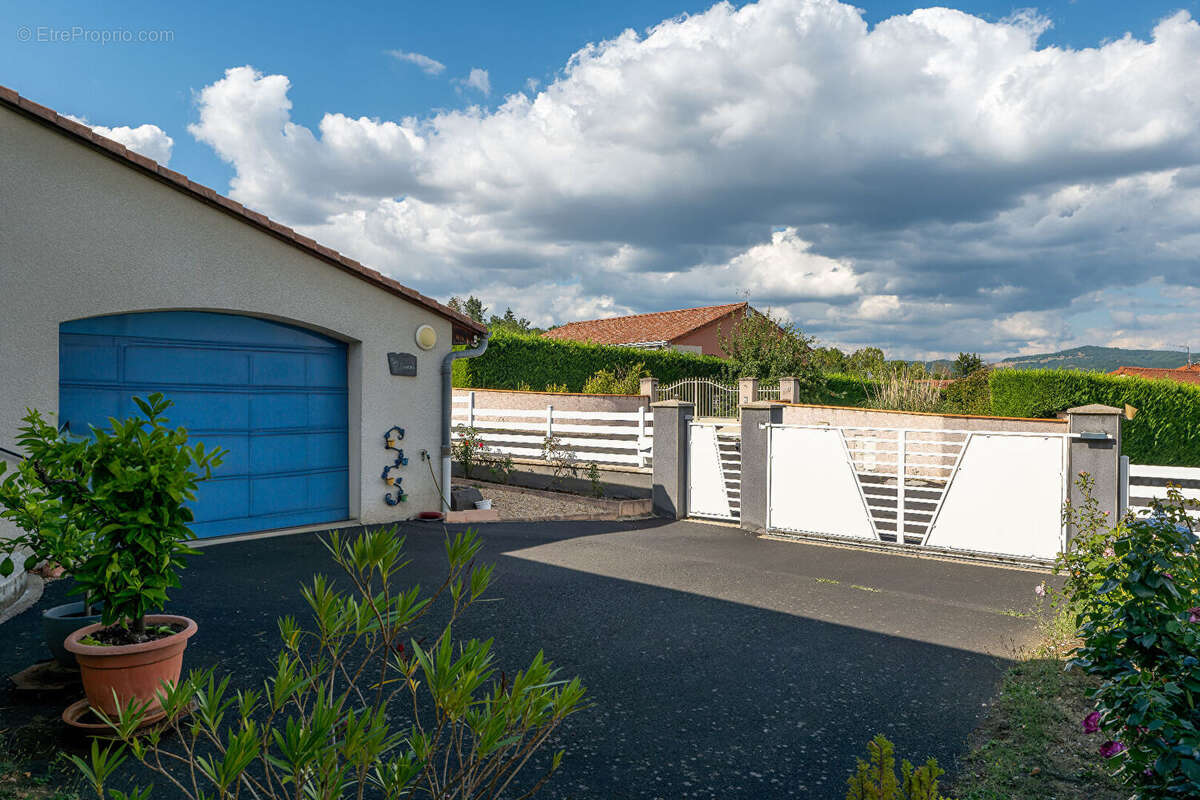 Maison à SAINTE-FLORINE