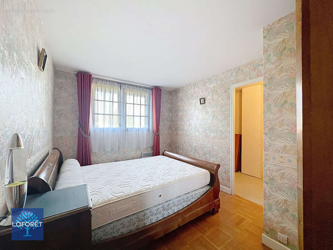 Maison à CORBEIL-ESSONNES