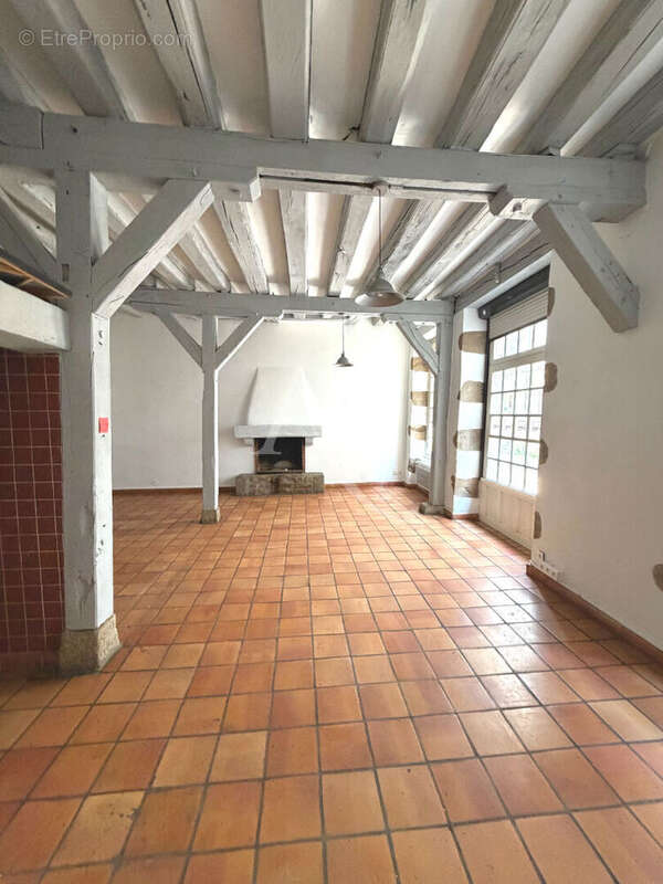 Charamant T1 de 44 m2  au calme sur cour dans copropriété historique, idéal investisseur ou profession libérale - photo 4