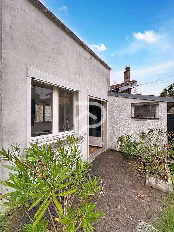 Maison à CHAMPS-SUR-MARNE