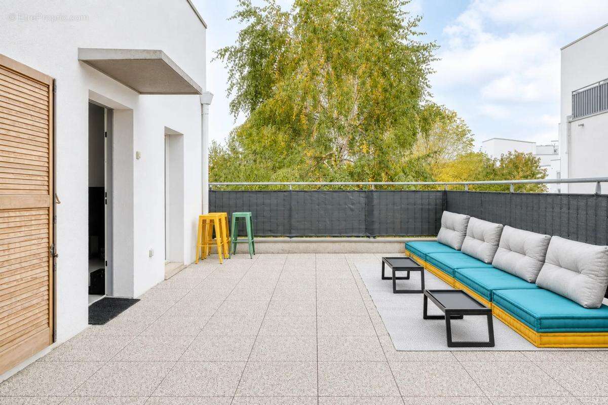 Appartement à VAL-DE-REUIL