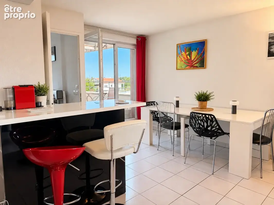 Bar + Salle à Manger