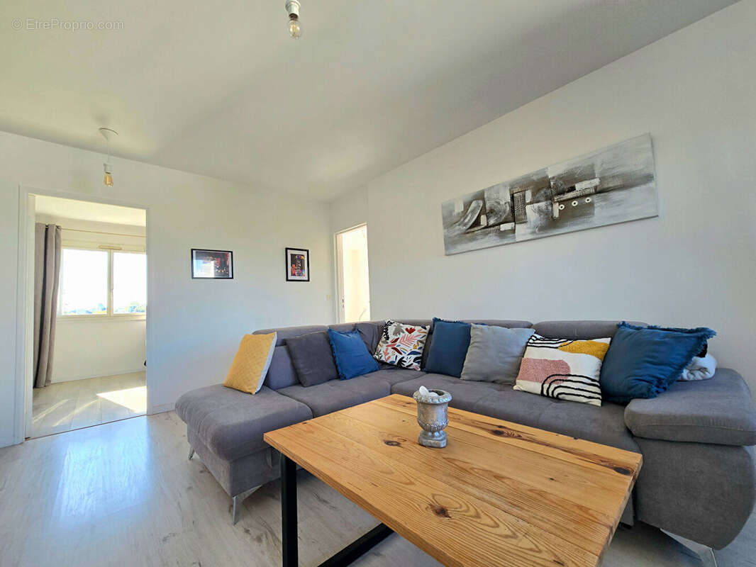 Appartement à REZE