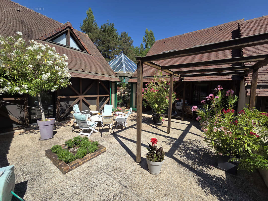 Maison à BRESSOLLES