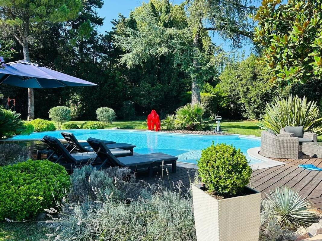 Maison à MOUGINS
