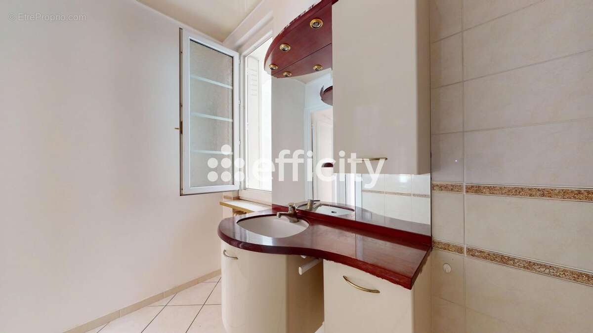 Appartement à LYON-6E