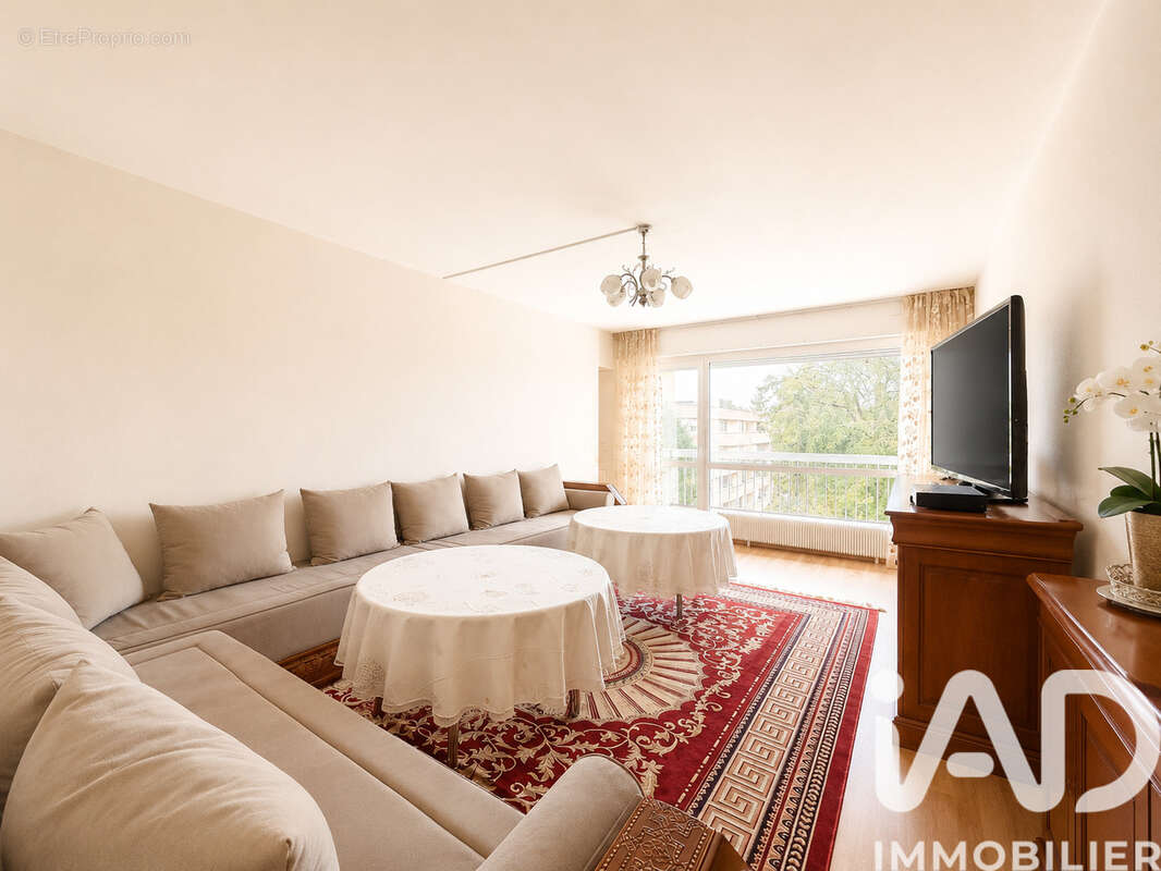 Photo 2 - Appartement à ELANCOURT