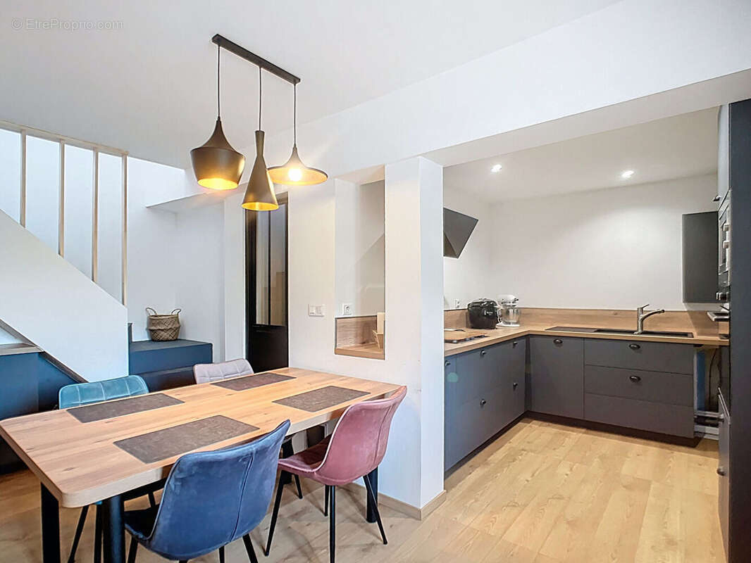 Maison à BELLEVILLE