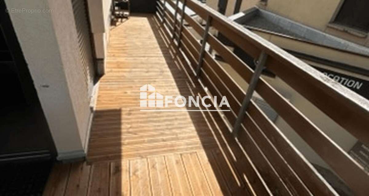 Appartement à SAINT-FRANCOIS-LONGCHAMP