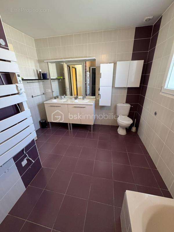 Maison à VILLENEUVE-LES-BEZIERS