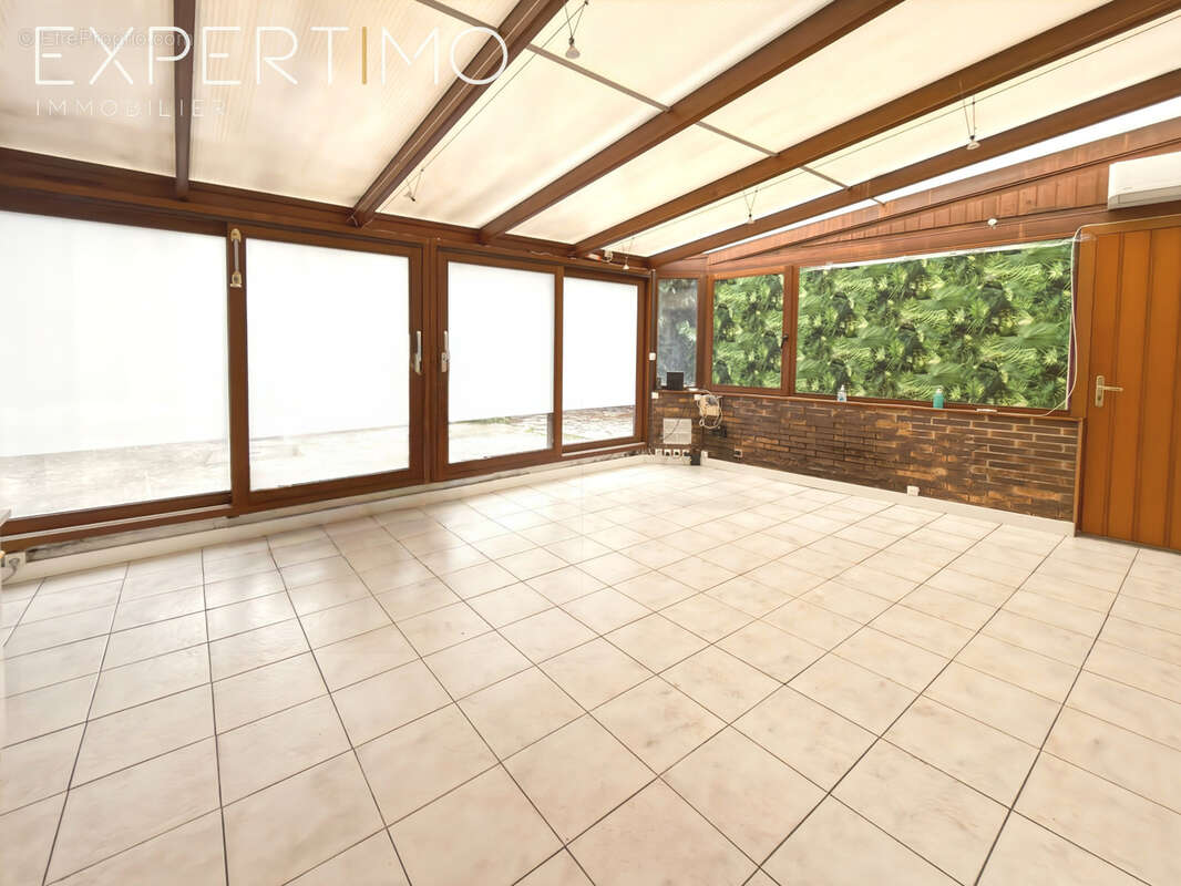 Appartement à MARGENCY