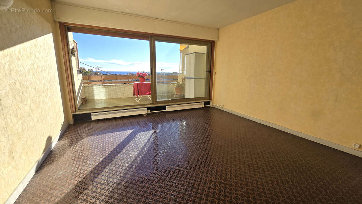 Appartement à ROQUEBRUNE-CAP-MARTIN