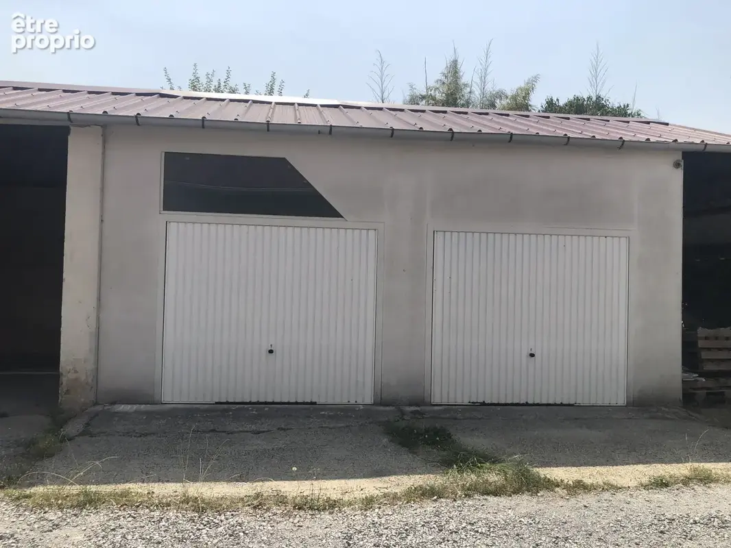 Ensemble commercial 327m2 - photo 7