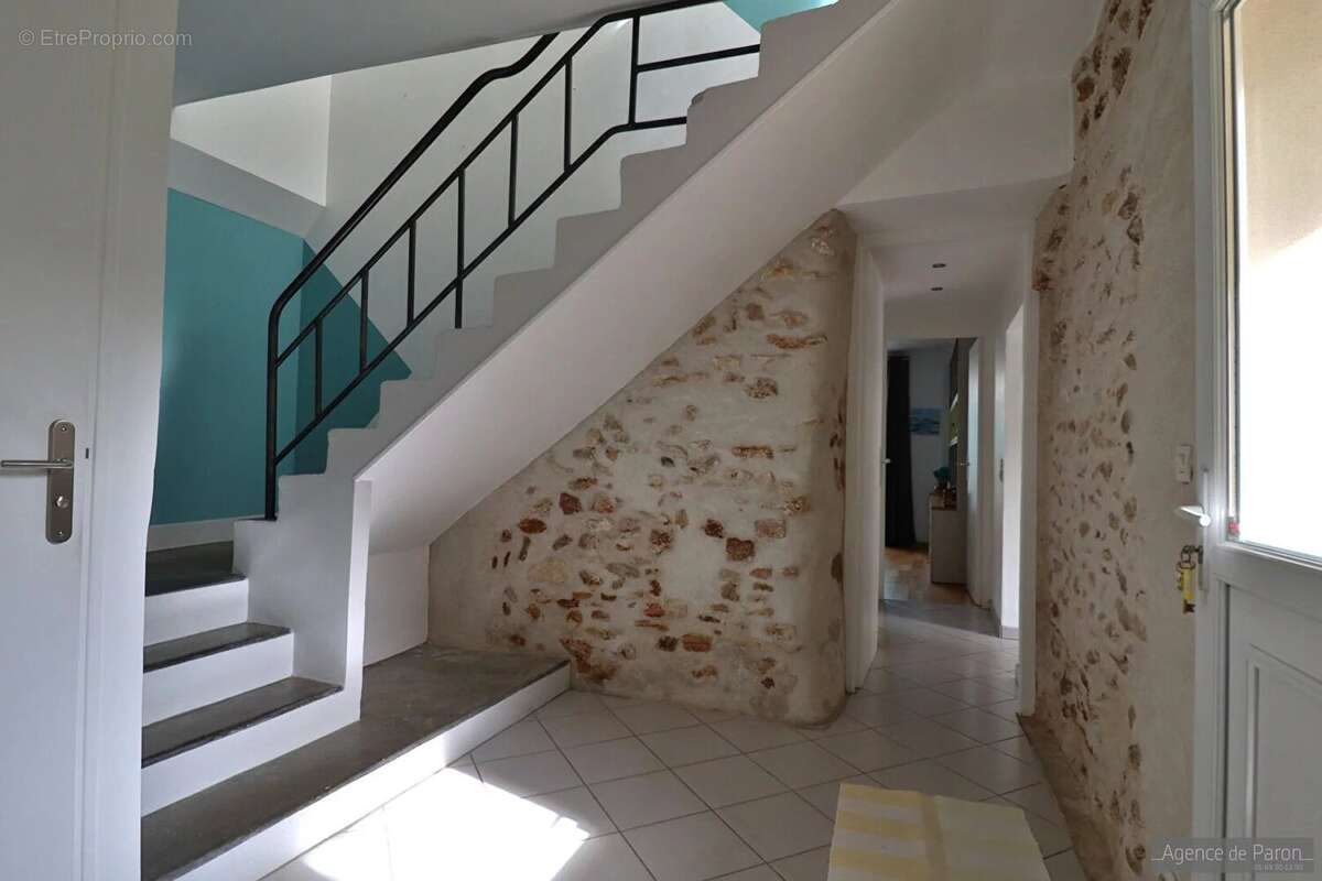 Maison à VERRIERES-LE-BUISSON