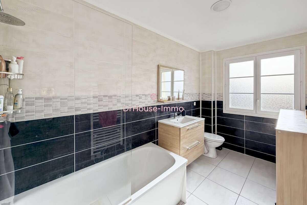 Maison à LUMIGNY-NESLES-ORMEAUX