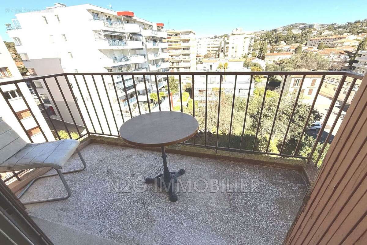 Appartement à LE CANNET